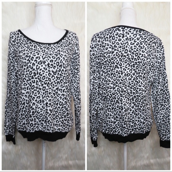 Carolyn Taylor Sweaters - Carolyn Taylor Sweater- XL